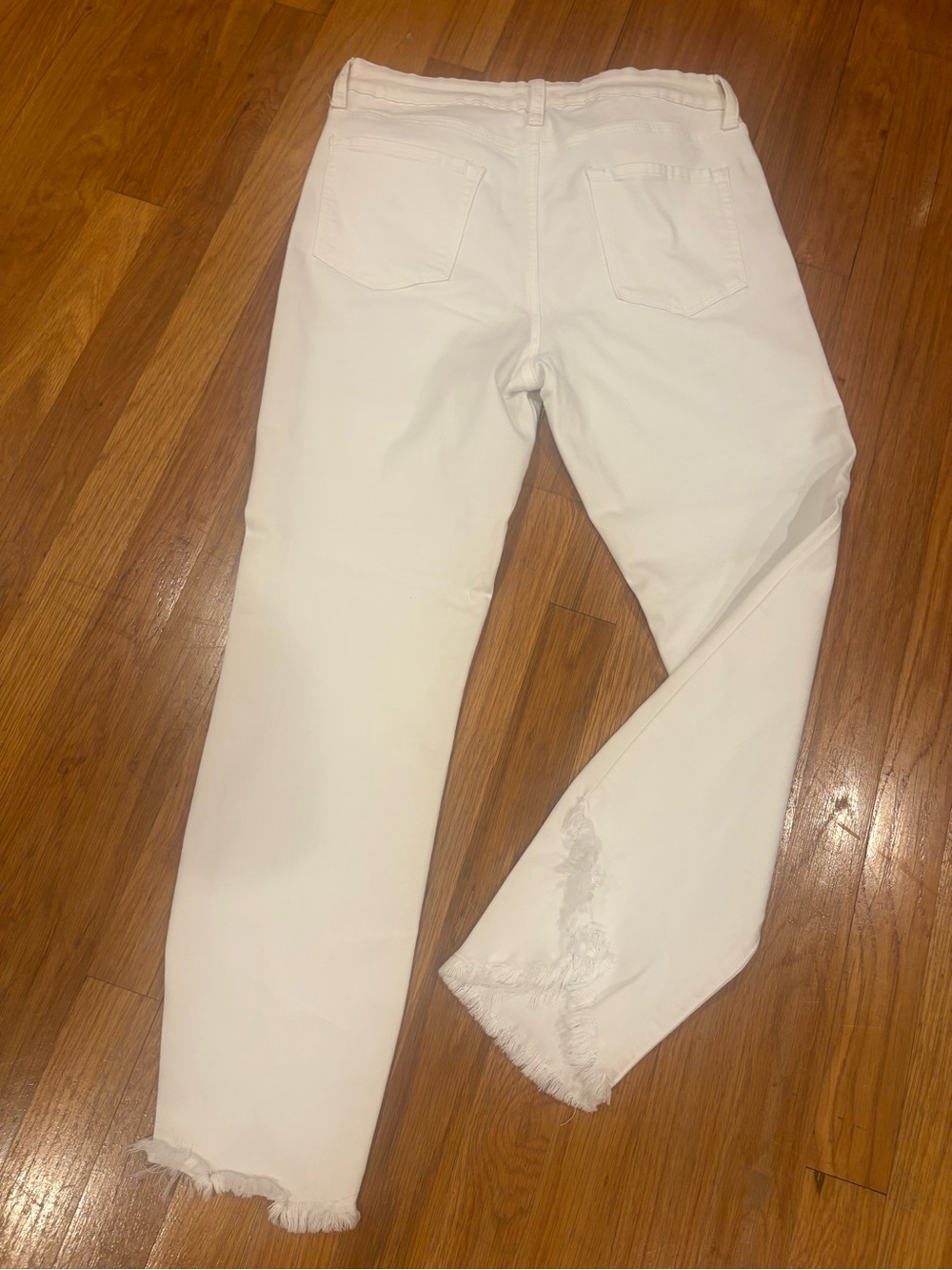 JBD White Frayed Hem Ankle Jeans Size 31 | Straight Stretch Denim